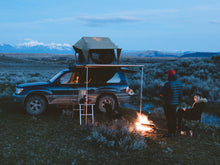 Load image into Gallery viewer, Front Runner Toyota Land Cruiser 100/Lexus LX470 Slimline II Roof Rack Kit