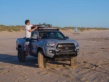 Load image into Gallery viewer, Front Runner Toyota Tacoma (2005-Current) Slimsport Roof Rack Kit / Lightbar Ready